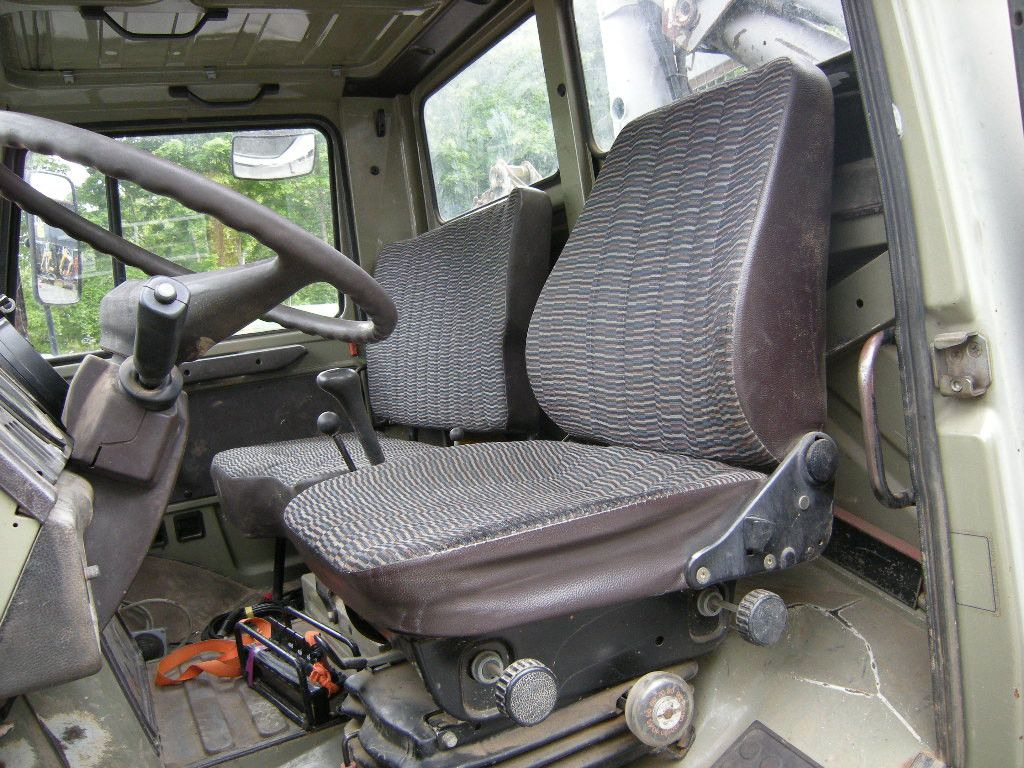 Furgoneta basculante Unimog U1250 mit Kran: foto 35 Furgoneta basculante Unimog U1250 mit Kran: foto 35