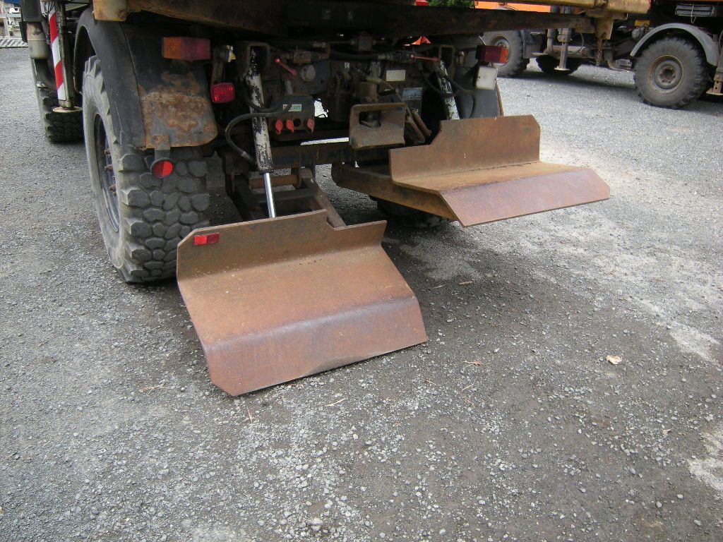 Furgoneta basculante Unimog U1250 mit Kran: foto 13 Furgoneta basculante Unimog U1250 mit Kran: foto 13