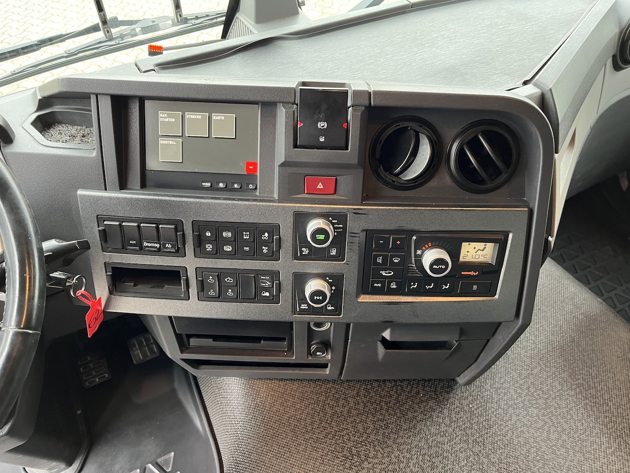 Renault C520 6x4 SZM Kipphydraulik Intakter - Camión volquete: foto 3 Renault C520 6x4 SZM Kipphydraulik Intakter - Camión volquete: foto 3