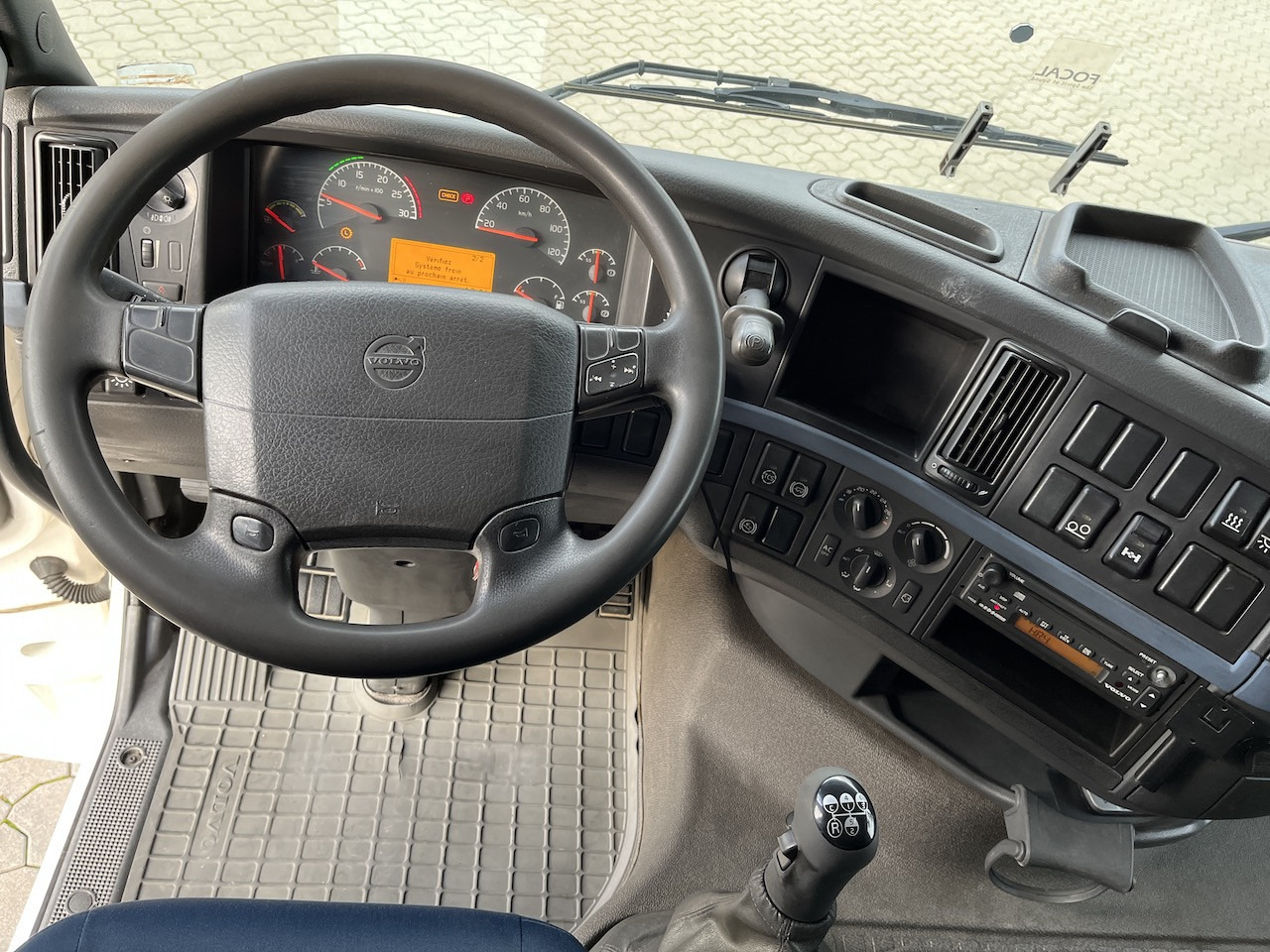 Volvo FH 520 6x2 Palfinger PK 12502 | AHK - Camión grúa, Camión caja abierta: foto 2 Volvo FH 520 6x2 Palfinger PK 12502 | AHK - Camión grúa, Camión caja abierta: foto 2