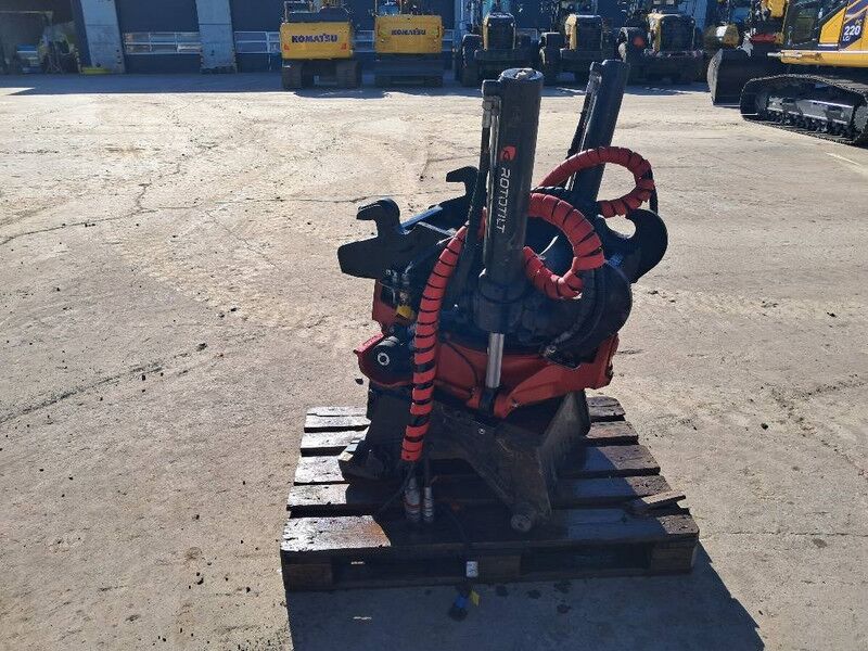 ROTOTILT R5 - Implemento para Maquinaria de construcción: foto 4 ROTOTILT R5 - Implemento para Maquinaria de construcción: foto 4