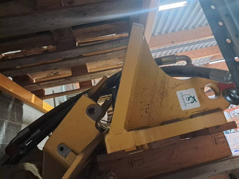 Komatsu D37PX-23 / -24 BRACKET - 11Y-21-41471 - Bastidor/ Chasis para Maquinaria de construcción: foto 2 Komatsu D37PX-23 / -24 BRACKET - 11Y-21-41471 - Bastidor/ Chasis para Maquinaria de construcción: foto 2