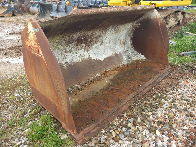 Komatsu WA380-8 Quick coupler & Bucket - Cazo para Maquinaria de construcción: foto 1 Komatsu WA380-8 Quick coupler & Bucket - Cazo para Maquinaria de construcción: foto 1