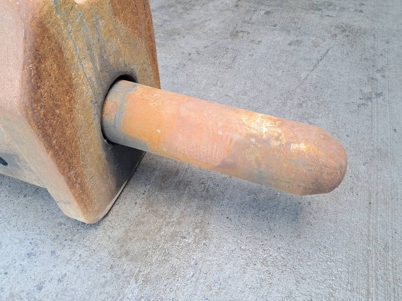 MONTABERT BRV7000 - Martillo hidráulico para Maquinaria de construcción: foto 3 MONTABERT BRV7000 - Martillo hidráulico para Maquinaria de construcción: foto 3