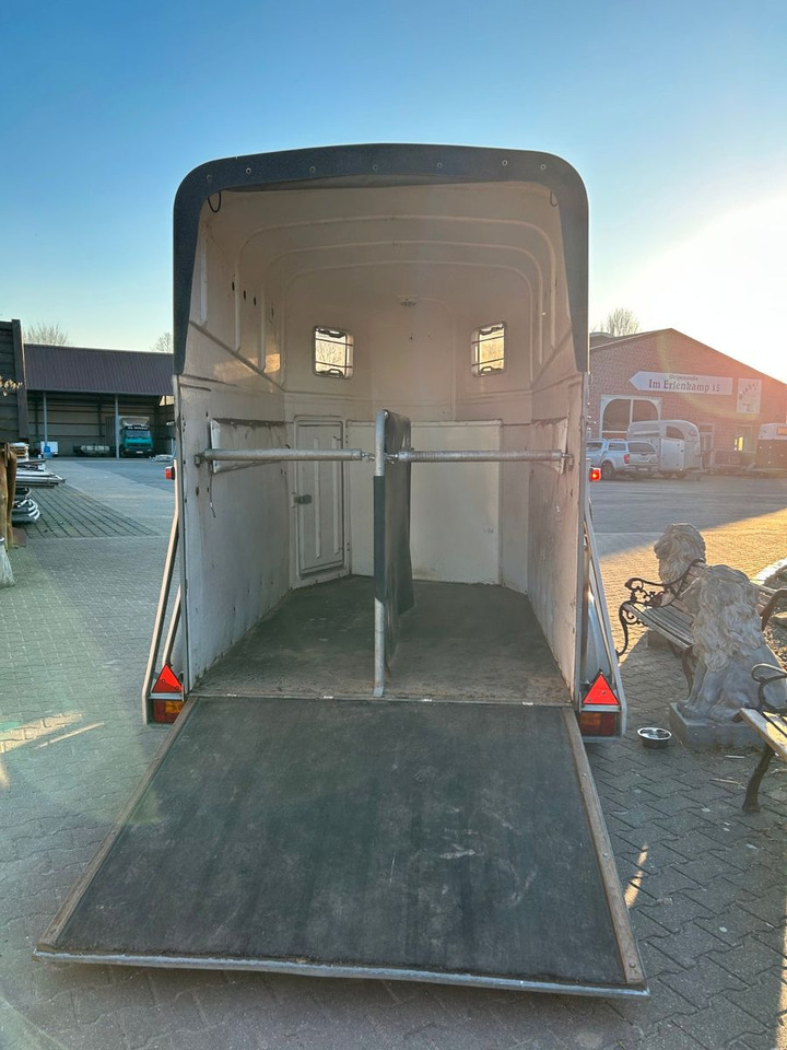 Blomert Vollpoly 2 Pferde mit Sattelkammer - Remolque para caballos: foto 3 Blomert Vollpoly 2 Pferde mit Sattelkammer - Remolque para caballos: foto 3