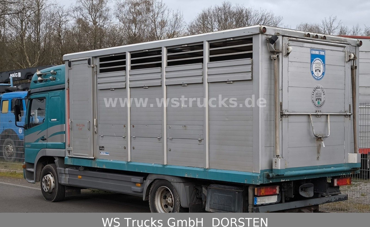 Mercedes-Benz Atego 1223 1 Stock Hohe Gitter Viehtransporter - Camión para caballos: foto 3 Mercedes-Benz Atego 1223 1 Stock Hohe Gitter Viehtransporter - Camión para caballos: foto 3
