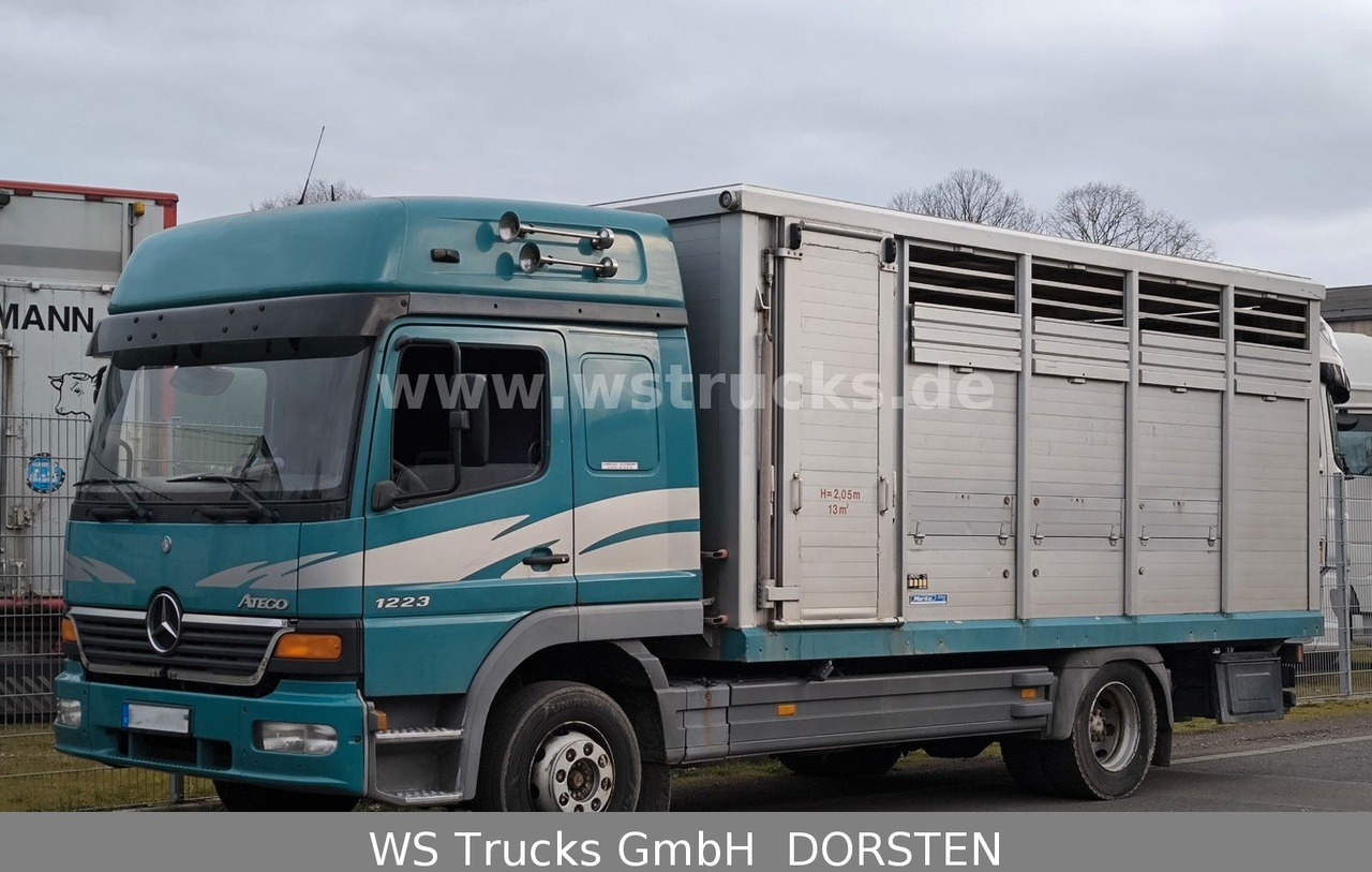 Mercedes-Benz Atego 1223 1 Stock Hohe Gitter Viehtransporter - Camión para caballos: foto 2 Mercedes-Benz Atego 1223 1 Stock Hohe Gitter Viehtransporter - Camión para caballos: foto 2