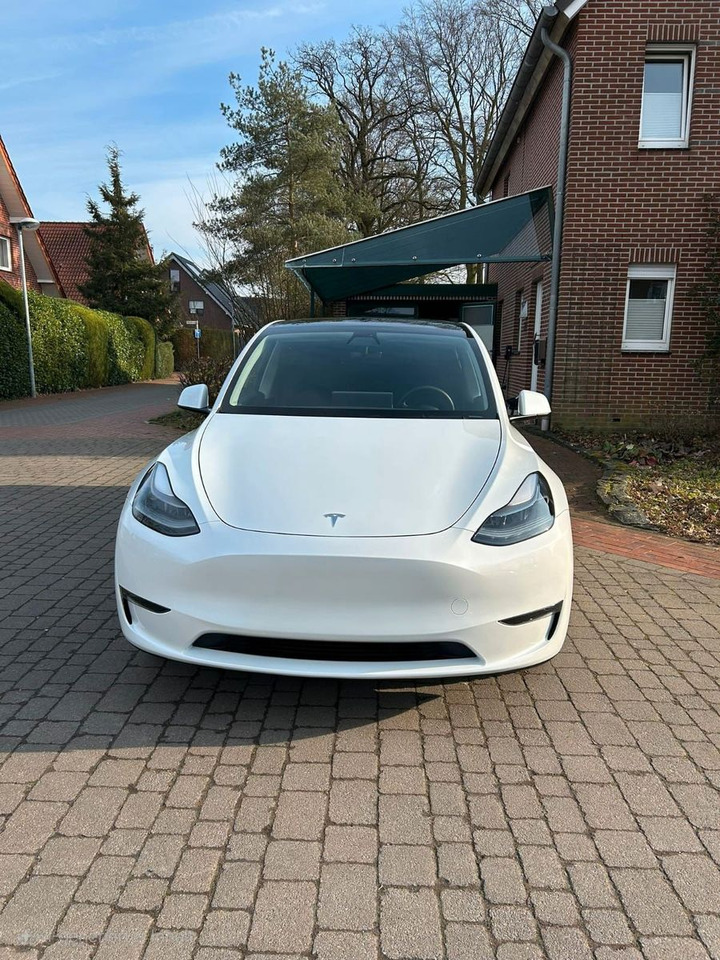 Tesla Model Y Long Range Dual AWD - Sedan: foto 2 Tesla Model Y Long Range Dual AWD - Sedan: foto 2