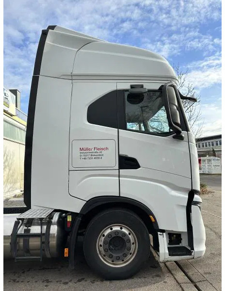 Cabeza tractora Iveco Stralis S-Way*460*LNG*Retarder*2 Tanks: foto 10 Cabeza tractora Iveco Stralis S-Way*460*LNG*Retarder*2 Tanks: foto 10