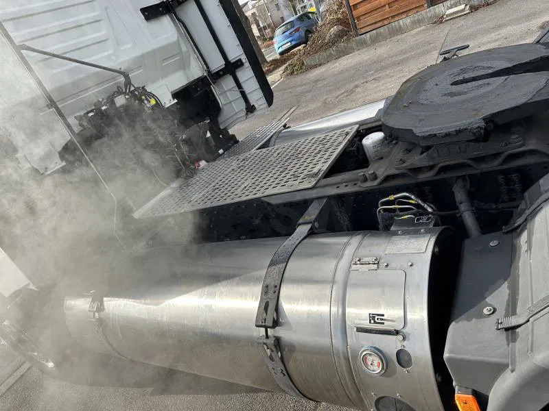 Cabeza tractora Iveco Stralis S-Way*460*LNG*Retarder*2 Tanks: foto 16 Cabeza tractora Iveco Stralis S-Way*460*LNG*Retarder*2 Tanks: foto 16