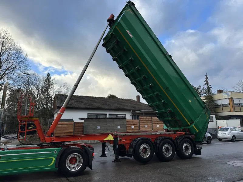 Kempf SKM 35/3 Hardox 31 m³ Lift ALCOA SKM 35/3 Hardox 31 m³ Lift ALCOA - Semirremolque volquete: foto 3 Kempf SKM 35/3 Hardox 31 m³ Lift ALCOA SKM 35/3 Hardox 31 m³ Lift ALCOA - Semirremolque volquete: foto 3