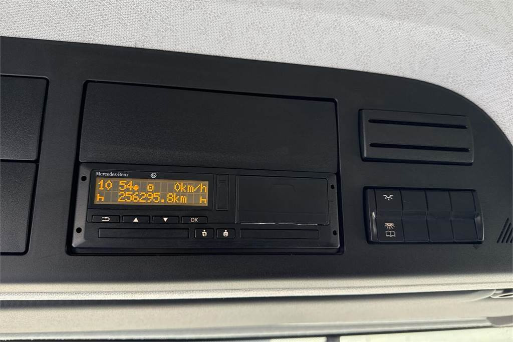 Camión caja cerrada Mercedes-Benz Actros 5 1827L KSA + PL: foto 18