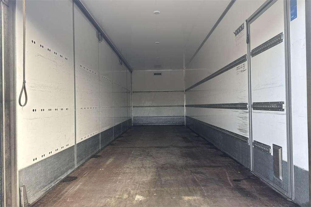Camión caja cerrada Mercedes-Benz Actros 5 1827L KSA + PL: foto 8