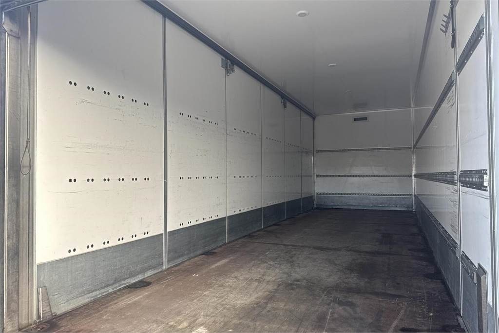 Camión caja cerrada Mercedes-Benz Actros 5 1827L KSA + PL: foto 12