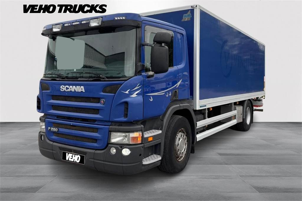 Scania P280 4x2 umpikori - Camión caja cerrada: foto 1 Scania P280 4x2 umpikori - Camión caja cerrada: foto 1