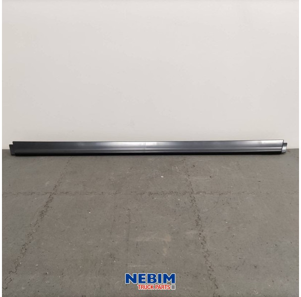 Volvo Volvo - 21495267 - Bumperspoiler FH4 / FM4 midden - Recambio para Camión: foto 1 Volvo Volvo - 21495267 - Bumperspoiler FH4 / FM4 midden - Recambio para Camión: foto 1