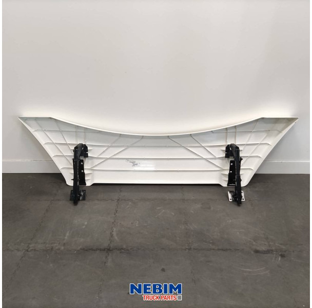 Volvo Volvo - 82432046 - Dakspoiler FH4 Cabinehoogte 215 / 230 - Recambio para Camión: foto 4 Volvo Volvo - 82432046 - Dakspoiler FH4 Cabinehoogte 215 / 230 - Recambio para Camión: foto 4
