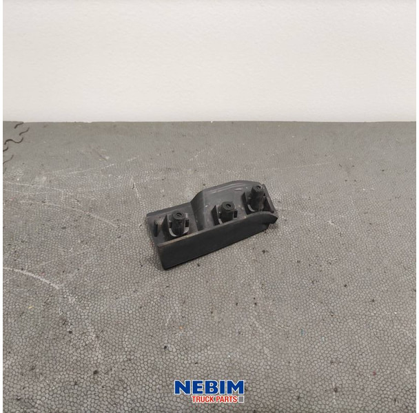 Volvo Volvo - 82446592 - Inzetstuk links - Recambio para Camión: foto 2 Volvo Volvo - 82446592 - Inzetstuk links - Recambio para Camión: foto 2