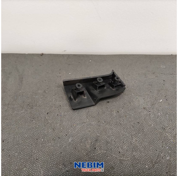 Volvo Volvo - 82453926 - Inzetstuk rechts - Recambio para Camión: foto 2 Volvo Volvo - 82453926 - Inzetstuk rechts - Recambio para Camión: foto 2