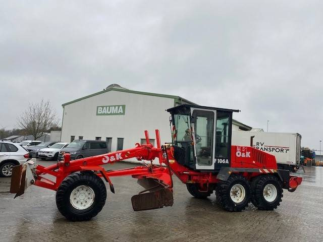 O & K F 106 A - Grader: foto 1 O & K F 106 A - Grader: foto 1