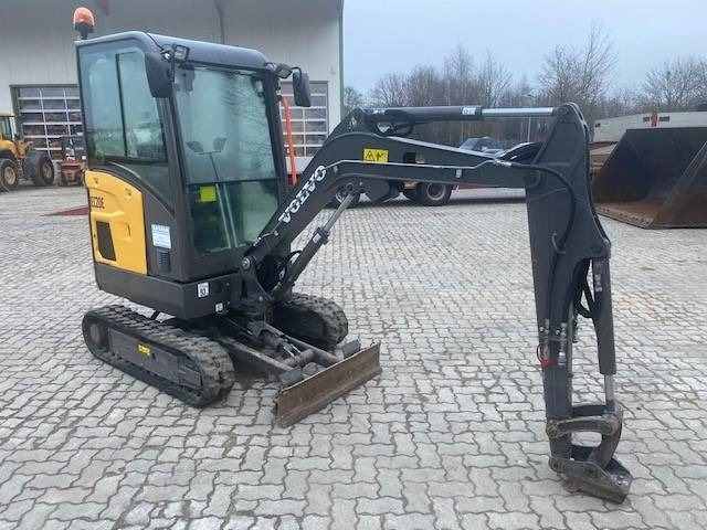 Miniexcavadora Volvo EC 20 E MIETE / RENTAL (12001805): foto 6