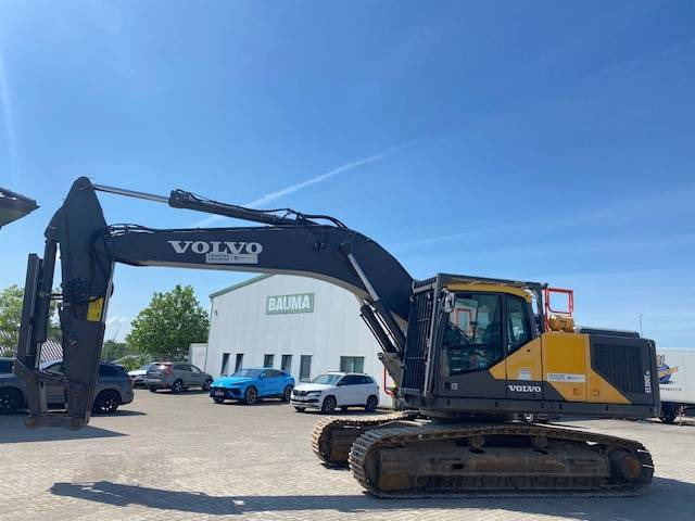 Volvo EC 300 E NL new engine MIETE / RENTAL (12002174) - Excavadora de cadenas: foto 1 Volvo EC 300 E NL new engine MIETE / RENTAL (12002174) - Excavadora de cadenas: foto 1