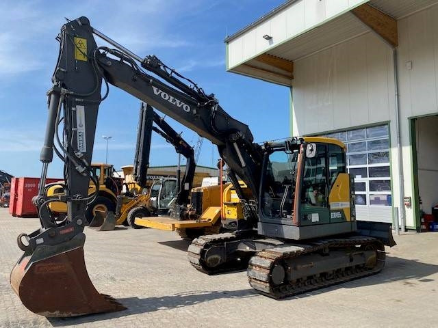 Volvo ECR 145 E L MIETE / RENTAL (12001048) - Excavadora de cadenas: foto 1 Volvo ECR 145 E L MIETE / RENTAL (12001048) - Excavadora de cadenas: foto 1