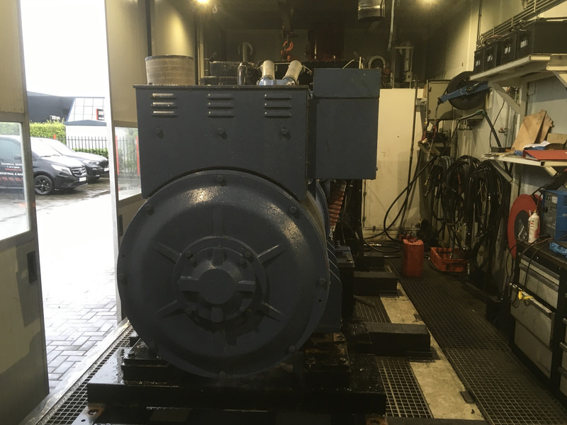 MTU 16V2000 GENERATOR 1250KVA USED - Generador industriale: foto 4 MTU 16V2000 GENERATOR 1250KVA USED - Generador industriale: foto 4