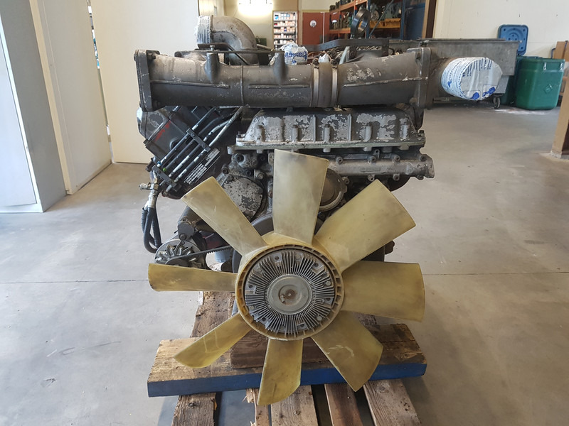 Deutz BF6M1015C USED - Maquinaria de construcción: foto 4 Deutz BF6M1015C USED - Maquinaria de construcción: foto 4