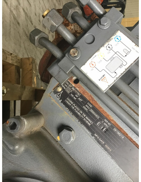 Maquinaria de construcción Deutz BF8M1015C USED: foto 6