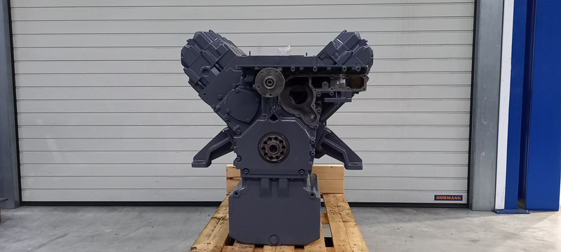 Deutz BF8M1015CP LONG-BLOCK - Maquinaria de construcción: foto 3 Deutz BF8M1015CP LONG-BLOCK - Maquinaria de construcción: foto 3