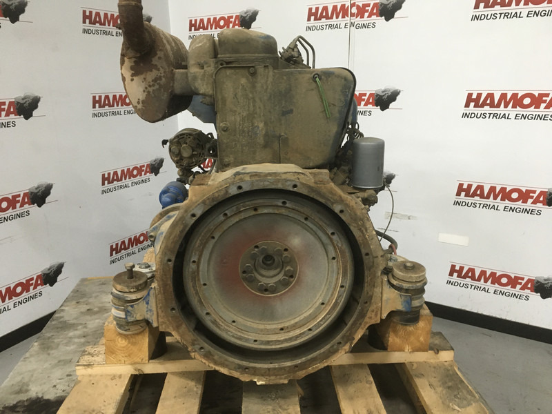 Deutz F4L912 USED - Maquinaria de construcción: foto 3 Deutz F4L912 USED - Maquinaria de construcción: foto 3
