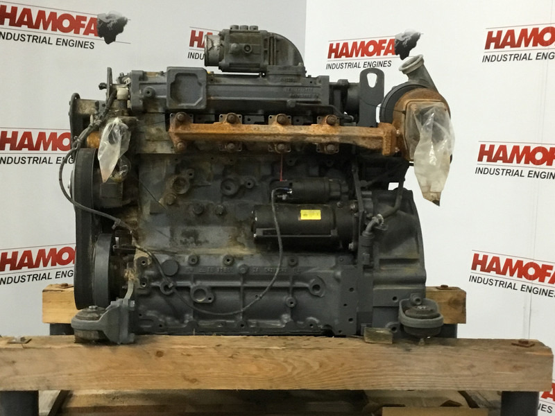 Deutz TCD2012L04 2V MECH. USED - Maquinaria de construcción: foto 2 Deutz TCD2012L04 2V MECH. USED - Maquinaria de construcción: foto 2