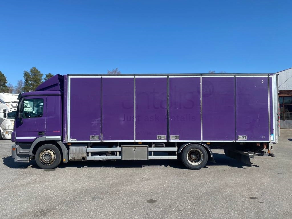 Mercedes-Benz Actros 1832 - Camión caja cerrada: foto 5 Mercedes-Benz Actros 1832 - Camión caja cerrada: foto 5