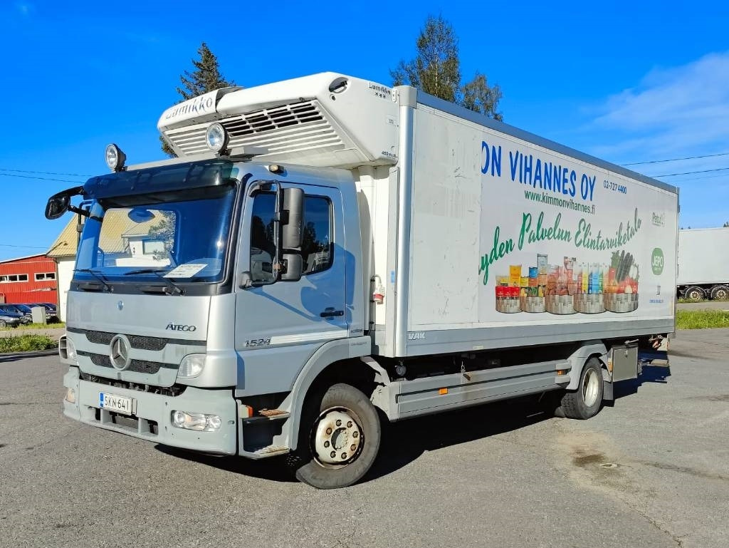 Mercedes-Benz Atego 1524 - Camión caja cerrada: foto 1 Mercedes-Benz Atego 1524 - Camión caja cerrada: foto 1