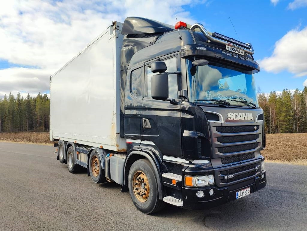 Scania R 500 8x2 4700 - Camión caja cerrada: foto 2 Scania R 500 8x2 4700 - Camión caja cerrada: foto 2