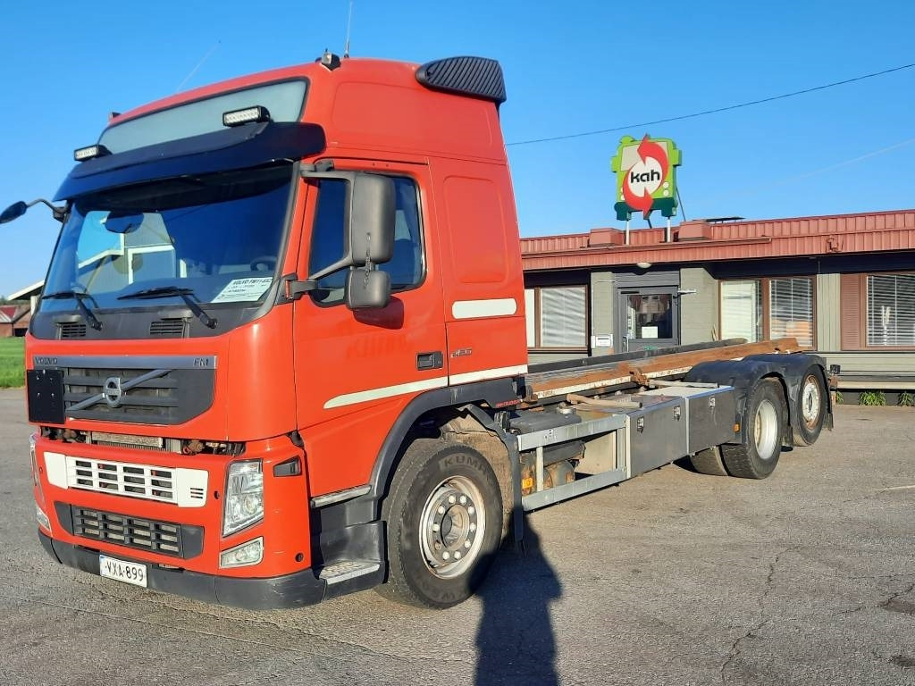 Volvo FM-11 - Camión portacontenedore/ Intercambiable: foto 1 Volvo FM-11 - Camión portacontenedore/ Intercambiable: foto 1