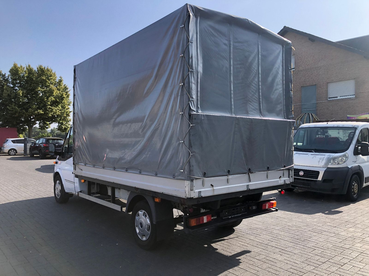Ford Transit FT 350 L Einzelkabine - Furgoneta con lona: foto 2 Ford Transit FT 350 L Einzelkabine - Furgoneta con lona: foto 2