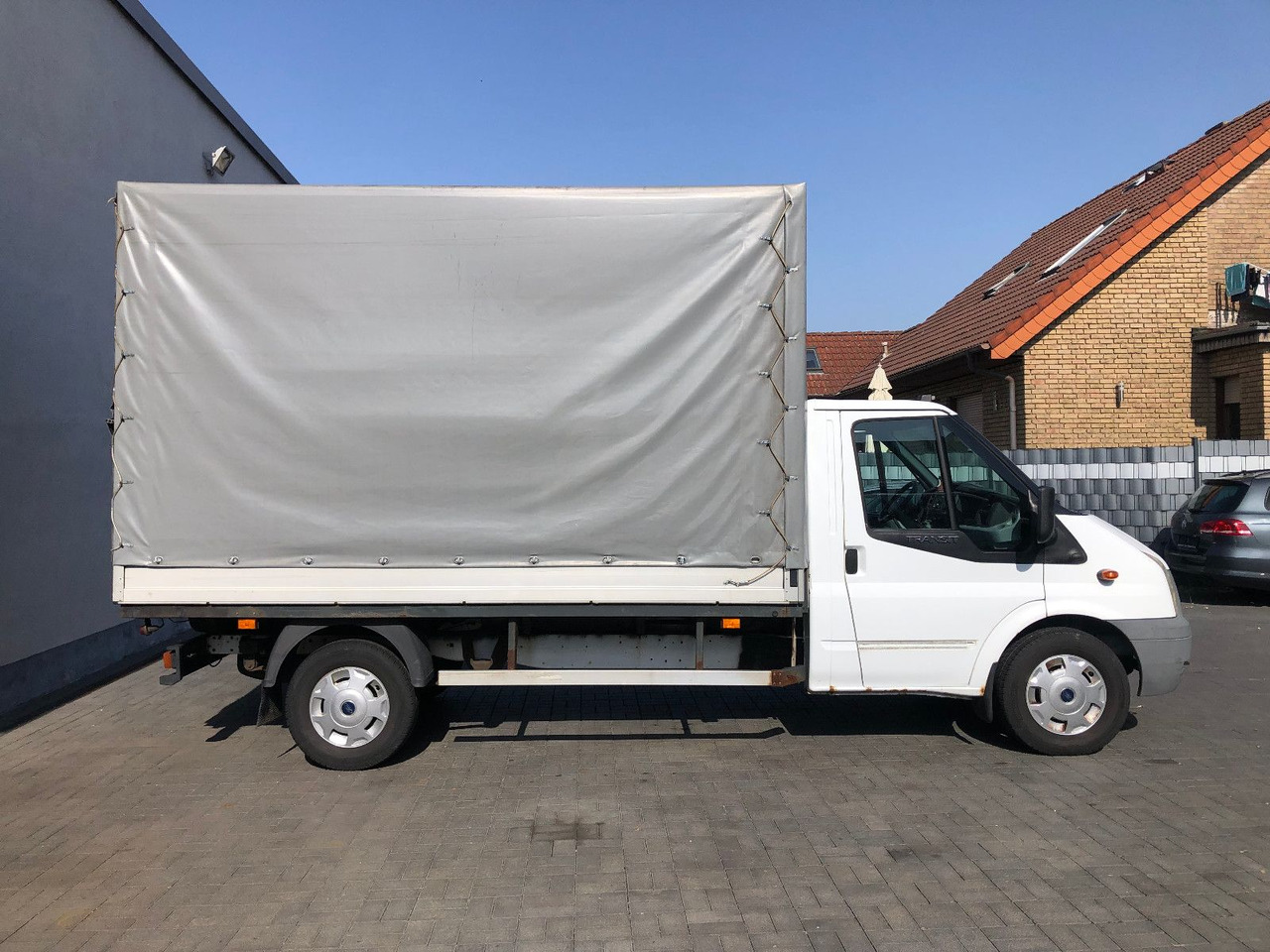 Ford Transit FT 350 L Einzelkabine - Furgoneta con lona: foto 4 Ford Transit FT 350 L Einzelkabine - Furgoneta con lona: foto 4