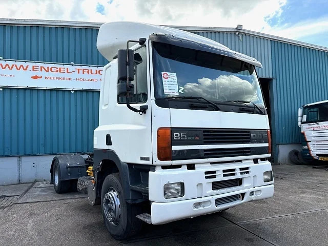 DAF 85.400 ATI SLEEPERCAB (EURO 2 / ZF16 MANUAL GEARBOX / ZF-INTARDER) - Cabeza tractora: foto 2 DAF 85.400 ATI SLEEPERCAB (EURO 2 / ZF16 MANUAL GEARBOX / ZF-INTARDER) - Cabeza tractora: foto 2