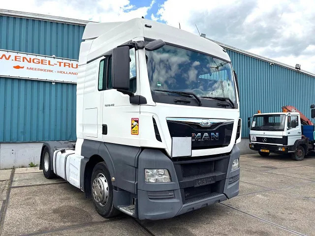 MAN TGX 18.440 BLS XLX (ZF16 MANUAL GEARBOX / 2x DIESELTANK / AIRCONDITIONING / ELECTRICAL MAINSWITCH / FRIDGE / EURO 6) - Cabeza tractora: foto 2 MAN TGX 18.440 BLS XLX (ZF16 MANUAL GEARBOX / 2x DIESELTANK / AIRCONDITIONING / ELECTRICAL MAINSWITCH / FRIDGE / EURO 6) - Cabeza tractora: foto 2