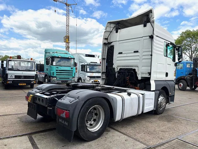 MAN TGX 18.440 BLS XLX (ZF16 MANUAL GEARBOX / 2x DIESELTANK / AIRCONDITIONING / ELECTRICAL MAINSWITCH / FRIDGE / EURO 6) - Cabeza tractora: foto 3 MAN TGX 18.440 BLS XLX (ZF16 MANUAL GEARBOX / 2x DIESELTANK / AIRCONDITIONING / ELECTRICAL MAINSWITCH / FRIDGE / EURO 6) - Cabeza tractora: foto 3