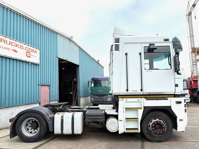 Renault Magnum AE 480 DXI (MANUAL GEARBOX / ZF-INTARDER / AIRCONDITIONING / 2x DIESELTANK / COMPLETE SPOILERSET / ETC.) - Cabeza tractora: foto 4 Renault Magnum AE 480 DXI (MANUAL GEARBOX / ZF-INTARDER / AIRCONDITIONING / 2x DIESELTANK / COMPLETE SPOILERSET / ETC.) - Cabeza tractora: foto 4