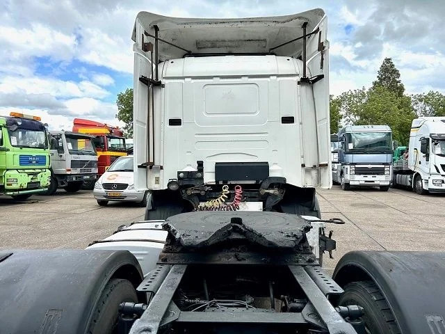 Leasing para Scania R124-400 L 4x2 SLEEPERCAB ADR/VLG (2 FUEL LINES!!) (EURO 2 / 12 GEARS MANUAL GEARBOX / RETARDER / BLOWER / P.T.O. / AIRCONDITION Scania R124-400 L 4x2 SLEEPERCAB ADR/VLG (2 FUEL LINES!!) (EURO 2 / 12 GEARS MANUAL GEARBOX / RETARDER / BLOWER / P.T.O. / AIRCONDITION: foto 10 Leasing para Scania R124-400 L 4x2 SLEEPERCAB ADR/VLG (2 FUEL LINES!!) (EURO 2 / 12 GEARS MANUAL GEARBOX / RETARDER / BLOWER / P.T.O. / AIRCONDITION Scania R124-400 L 4x2 SLEEPERCAB ADR/VLG (2 FUEL LINES!!) (EURO 2 / 12 GEARS MANUAL GEARBOX / RETARDER / BLOWER / P.T.O. / AIRCONDITION: foto 10
