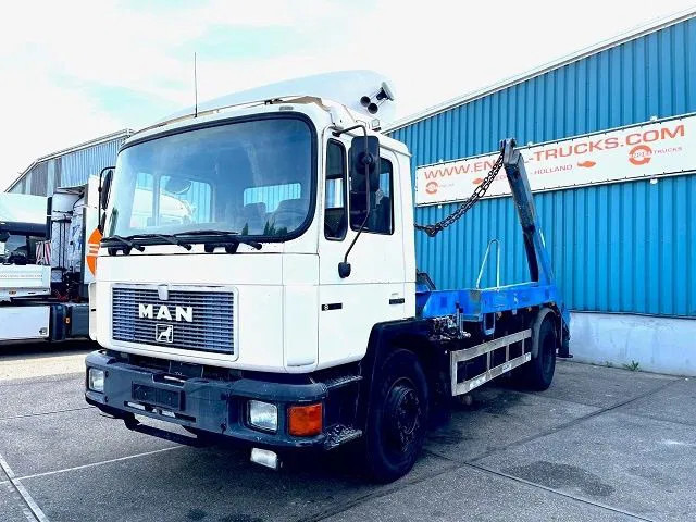 MAN 18 .232 (6 CILINDER) M90 WITH TELESCOPIC CONTAINER SYSTEM (8 GEARS MANUAL GEARBOX / EURO 1 (MECHANICAL PUMP AND INJECTORS)) - Camión portacontenedor de cadenas: foto 1 MAN 18 .232 (6 CILINDER) M90 WITH TELESCOPIC CONTAINER SYSTEM (8 GEARS MANUAL GEARBOX / EURO 1 (MECHANICAL PUMP AND INJECTORS)) - Camión portacontenedor de cadenas: foto 1