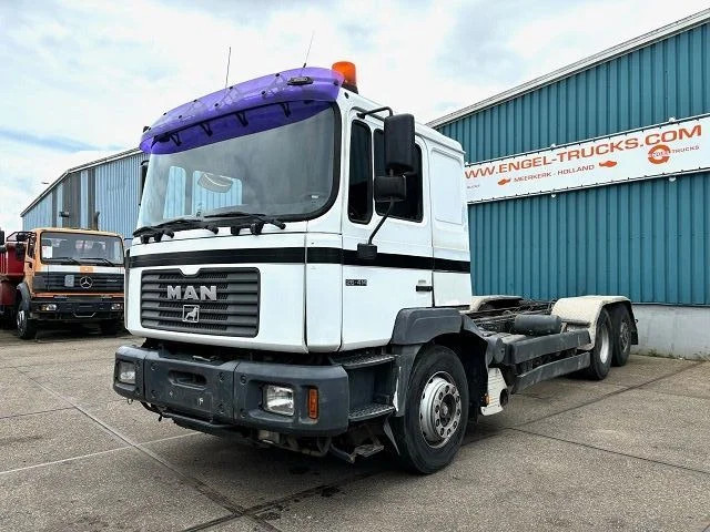 MAN 26.414 FNL-T (6-CILINDERHEADS) 6x4 CHASSIS (EURO 2 / ZF16 MANUAL GEARBOX / REDUCTION AXLES) - Camión chasis: foto 1 MAN 26.414 FNL-T (6-CILINDERHEADS) 6x4 CHASSIS (EURO 2 / ZF16 MANUAL GEARBOX / REDUCTION AXLES) - Camión chasis: foto 1