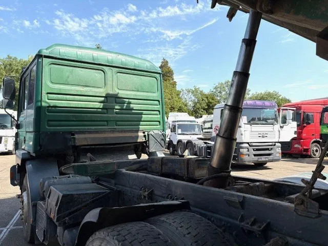 Leasing para MAN 26.463 DF 6x4 MEILLER KIPPER (ZF16 MANUAL GEARBOX / ZF-INTARDER / FULL STEEL SUSPENSION / REDUCTION AXLES) MAN 26.463 DF 6x4 MEILLER KIPPER (ZF16 MANUAL GEARBOX / ZF-INTARDER / FULL STEEL SUSPENSION / REDUCTION AXLES): foto 12