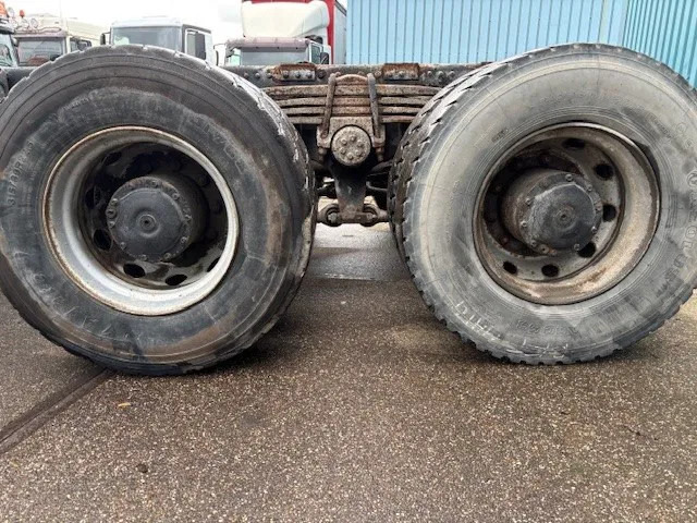 Camión chasis MAN 35.414 VF-TM 8x4 FULL STEEL CHASSIS (6-CILINDER HEADS / ZF16 MANUAL GEARBOX / FULL STEEL SUSPENSION / REDUCTION AXLES): foto 7