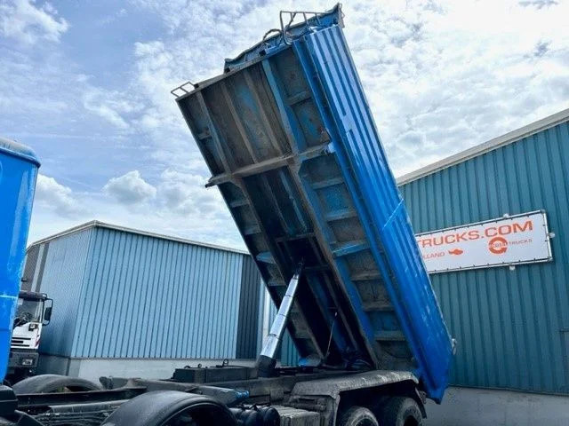 Leasing para MAN 41.464 F2000 8X4 FULL STEEL KIPPER (EURO 2 / ZF16 MANUAL GEARBOX / ZF-INTARDER / FULL STEEL SUSPENSION / REDUCTION AXLES) MAN 41.464 F2000 8X4 FULL STEEL KIPPER (EURO 2 / ZF16 MANUAL GEARBOX / ZF-INTARDER / FULL STEEL SUSPENSION / REDUCTION AXLES): foto 12