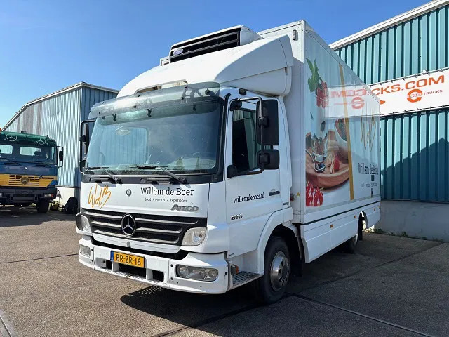 Mercedes-Benz Atego 816 L 4x2 ORIGINAL DUTCH COOLER TRUCK WITH CARRIER XARIOS 600D/E (MANUAL GEARBOX / AIRCONDITIONING / 2.000 KG. TAILLIFT) - Camión frigorífico: foto 1 Mercedes-Benz Atego 816 L 4x2 ORIGINAL DUTCH COOLER TRUCK WITH CARRIER XARIOS 600D/E (MANUAL GEARBOX / AIRCONDITIONING / 2.000 KG. TAILLIFT) - Camión frigorífico: foto 1